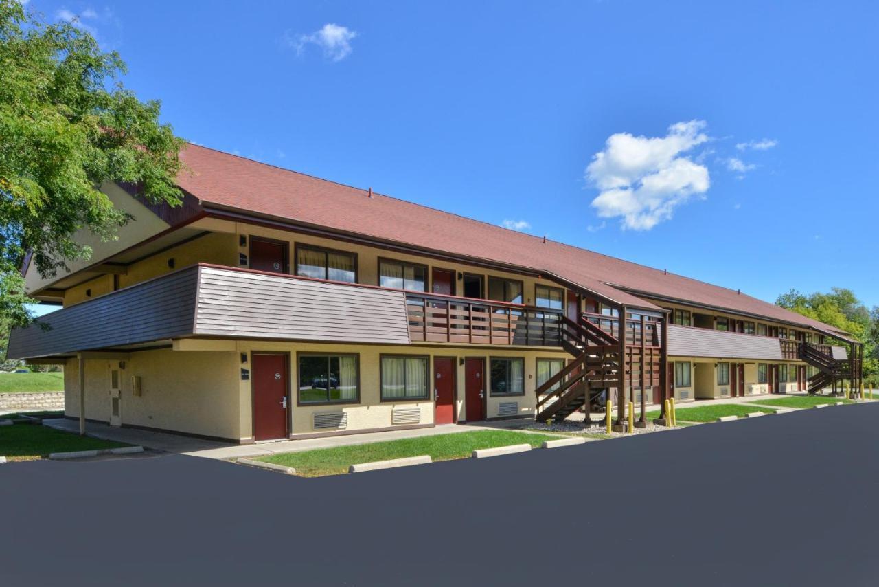 Red Roof Inn Milwaukee Airport Oak Creek Eksteriør billede